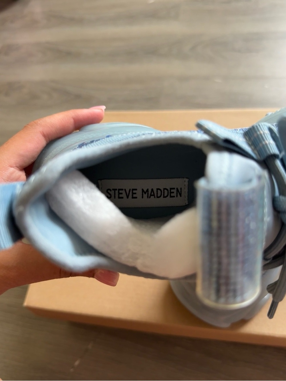 Steve Madden Women’s Maxima Sneaker - Picture 8 of 10
